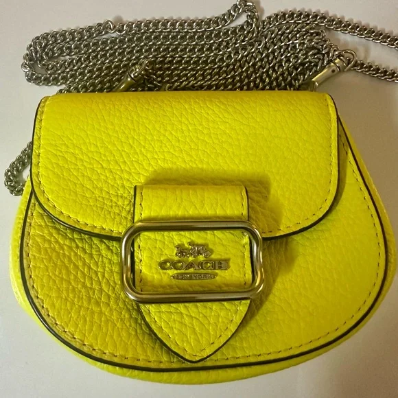 Coach Neon Green Mini Crossbody | Cancun Memories | Styled by Laura ❤️ - Picture 3 of 16